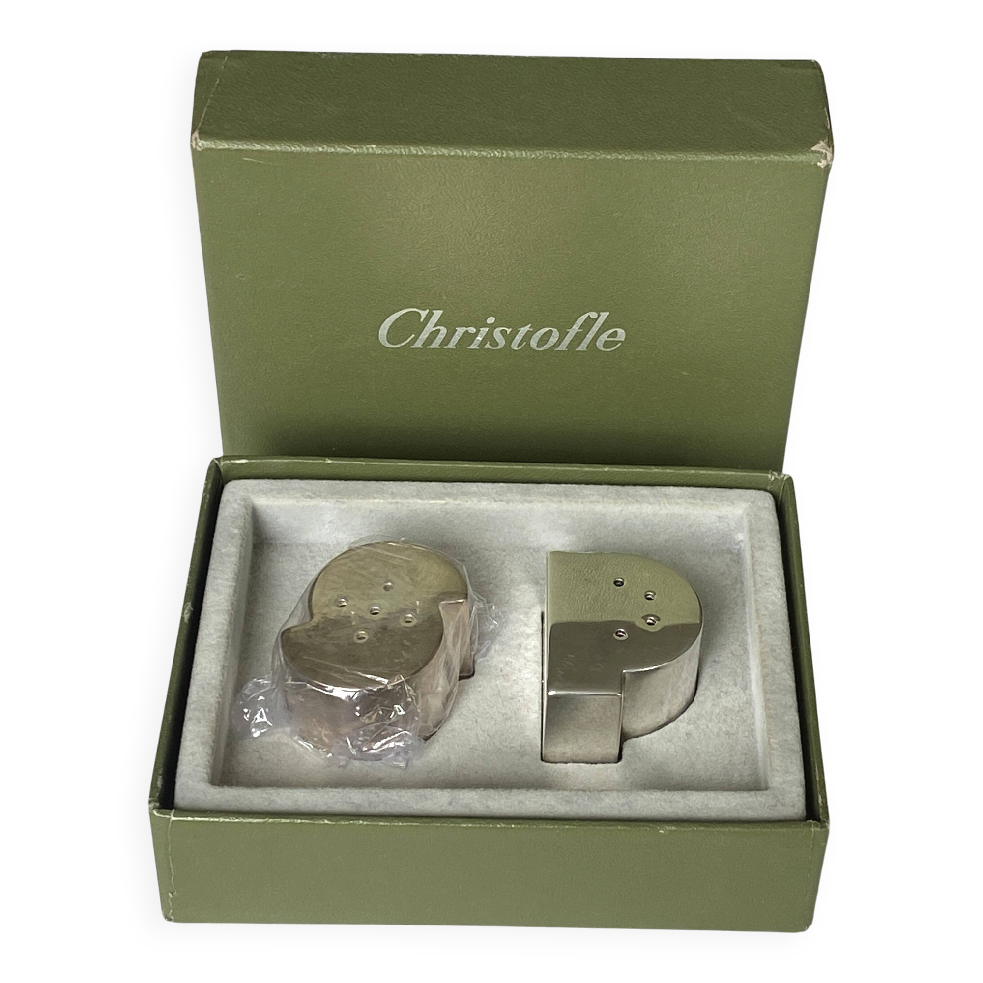 Silver-plated salt and pepper shakers by Christofle, Ludique model.