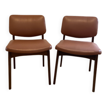 Set of two Scandinavian chairs