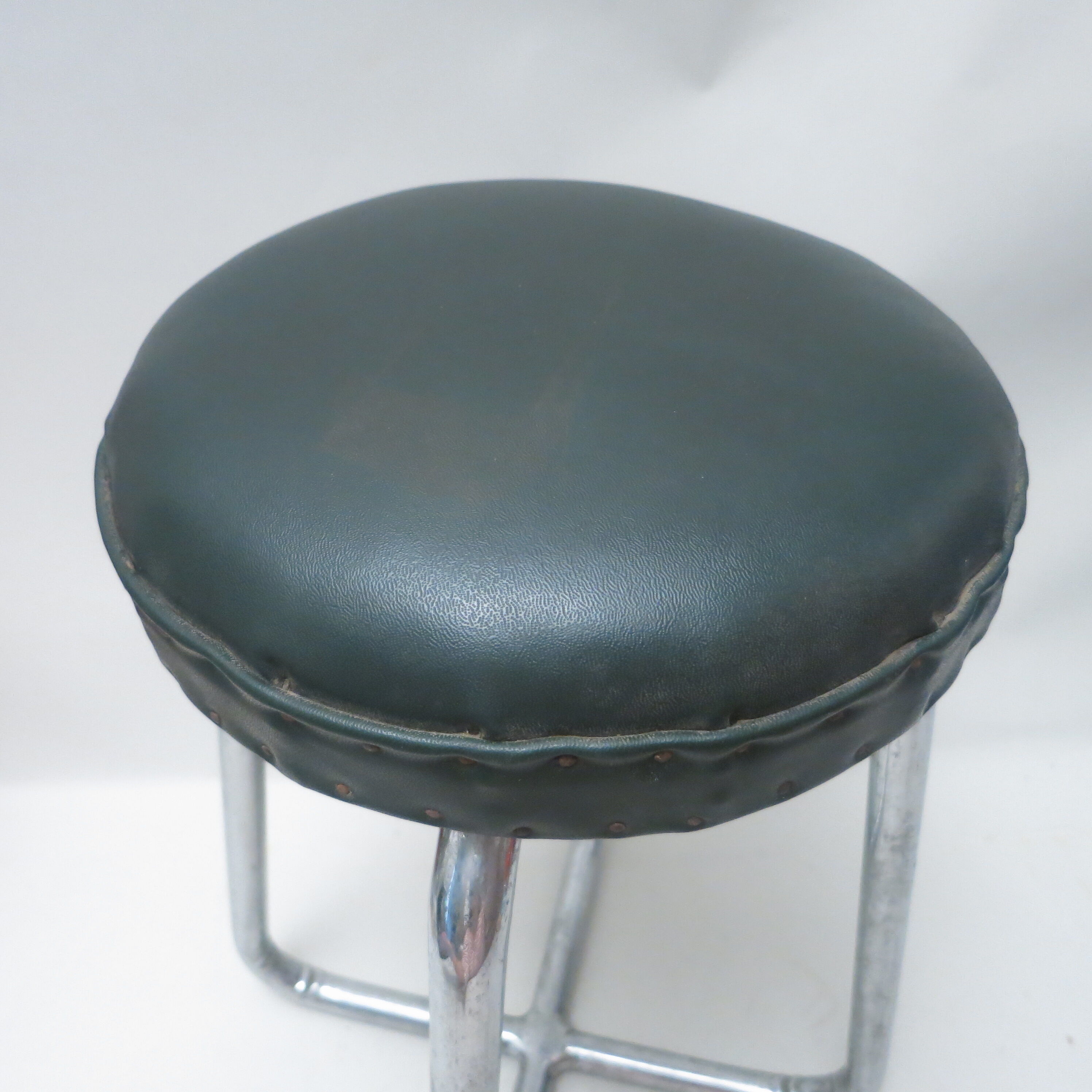 Stool of the 50s