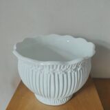 Cache pot strié en faïence blanche