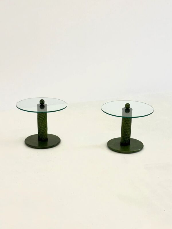 Tables d'appoint italiennes avec base en bambou et plateau en verre.
