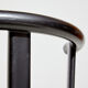 Chaise à cadre métallique de style postmoderne