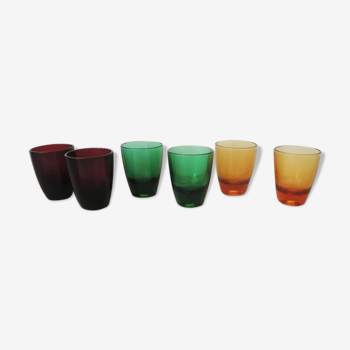 6 anciens verres à digestif multicolores