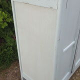 Mint-coloured parisian wardrobe