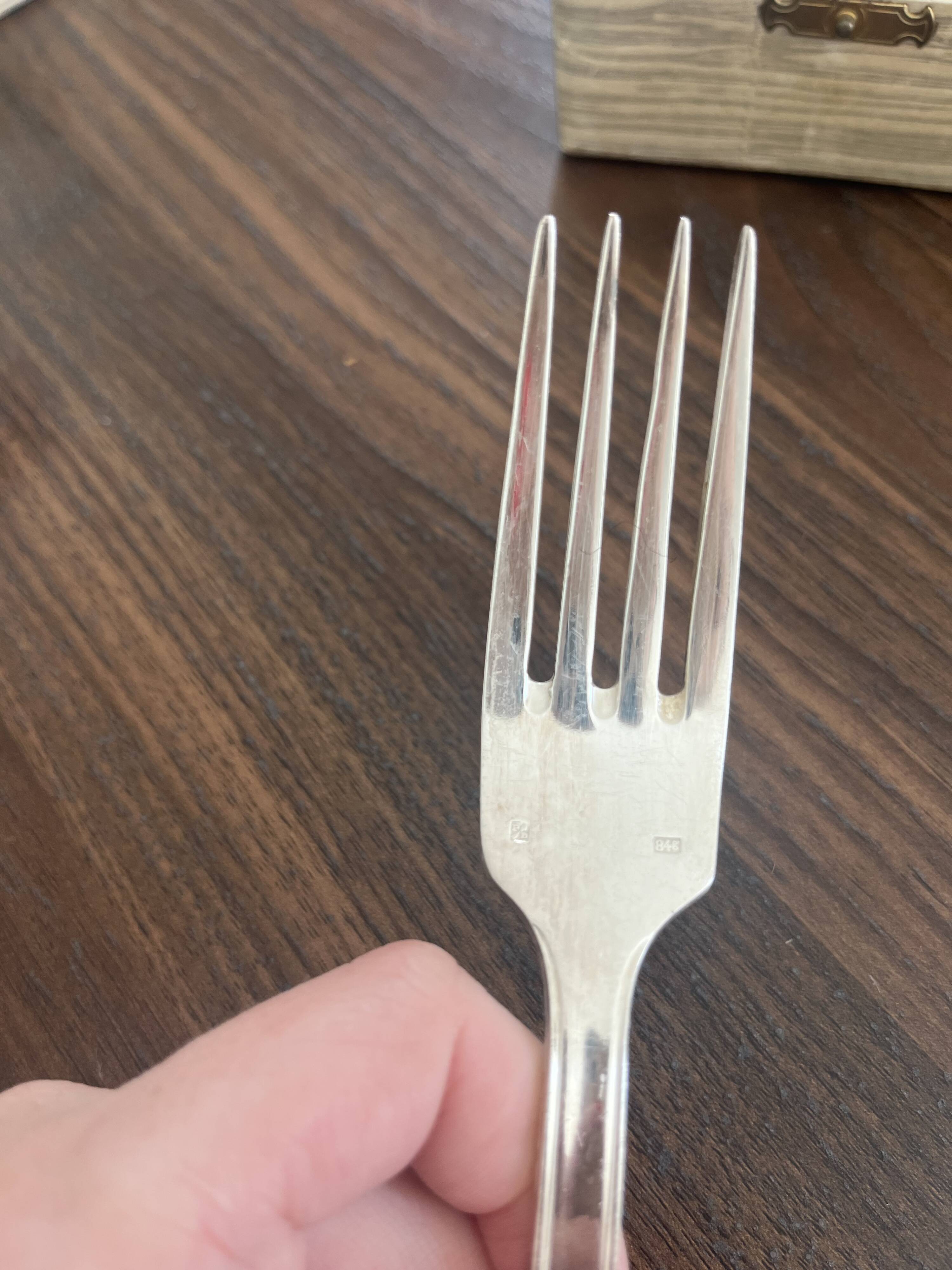 Devouge and Dupont cutlery set