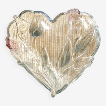 Heart-shaped glass empty pocket