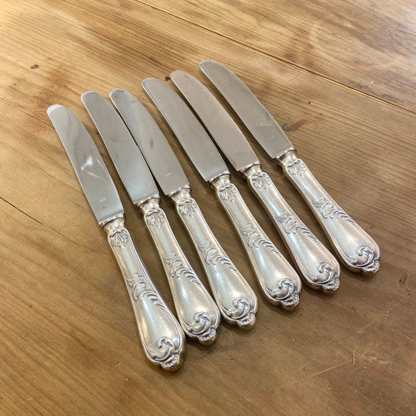 Series of 6 silver metal knives