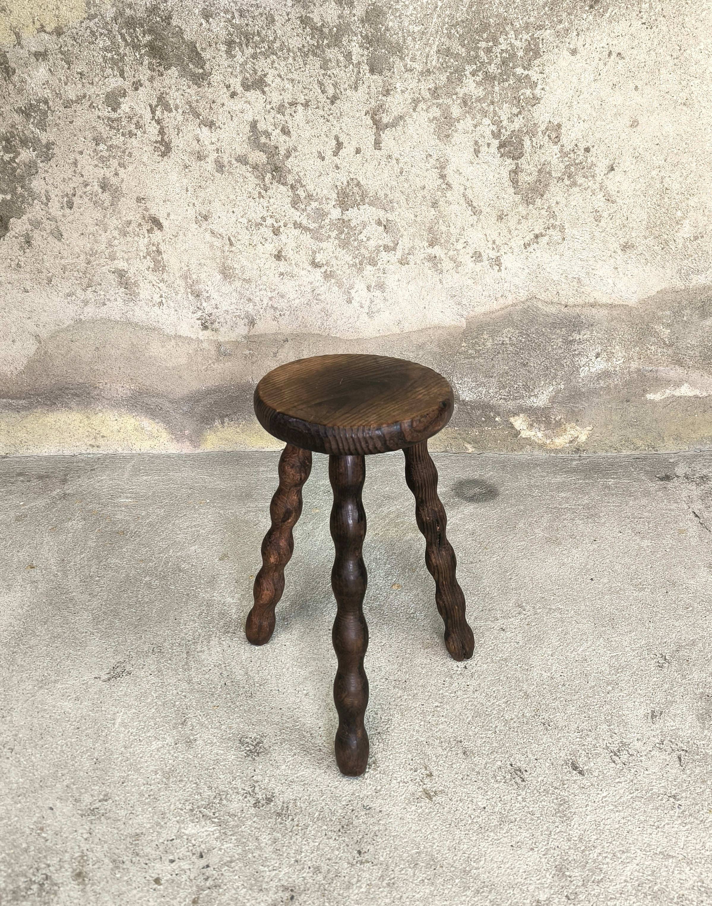Tabouret vintage tripode pieds perlés