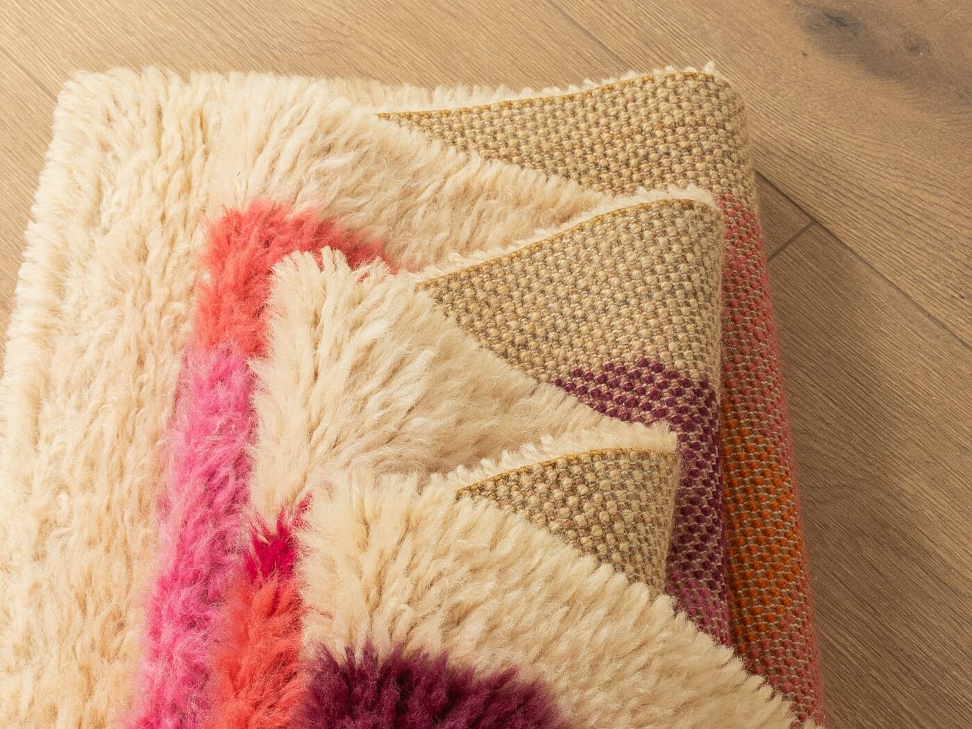 Desso Space Age carpet, 1970s, beige with berry tones