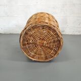 Round wicker basket