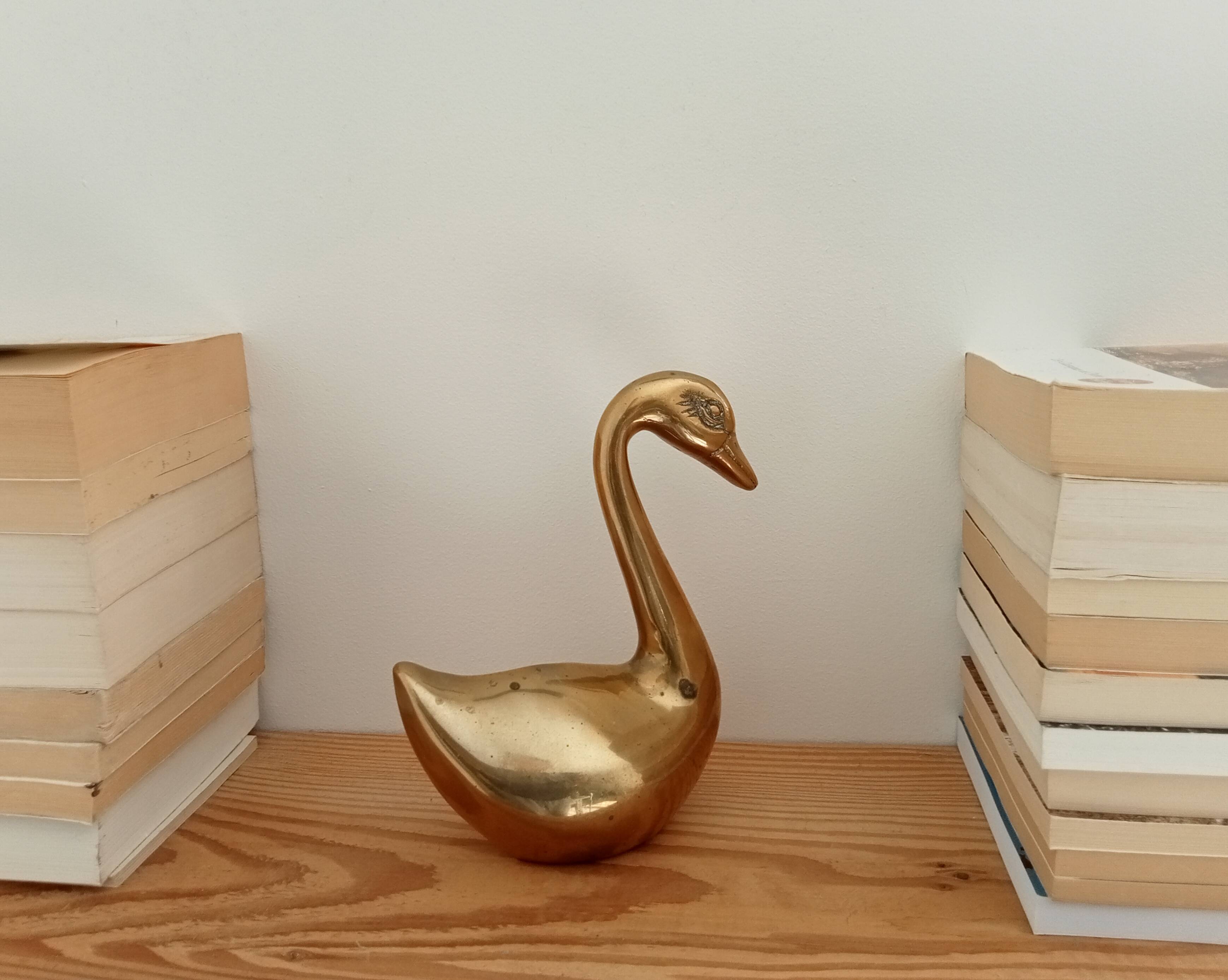 Large swan in solid gilded brass from the 50s