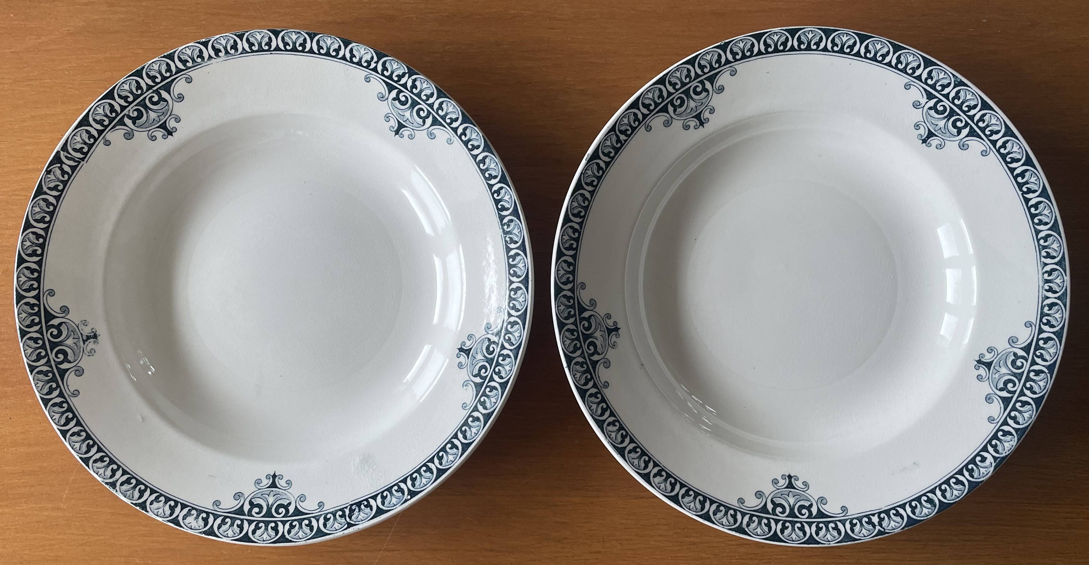 7 antique deep plates in Saint-Amand earthenware (Nord)