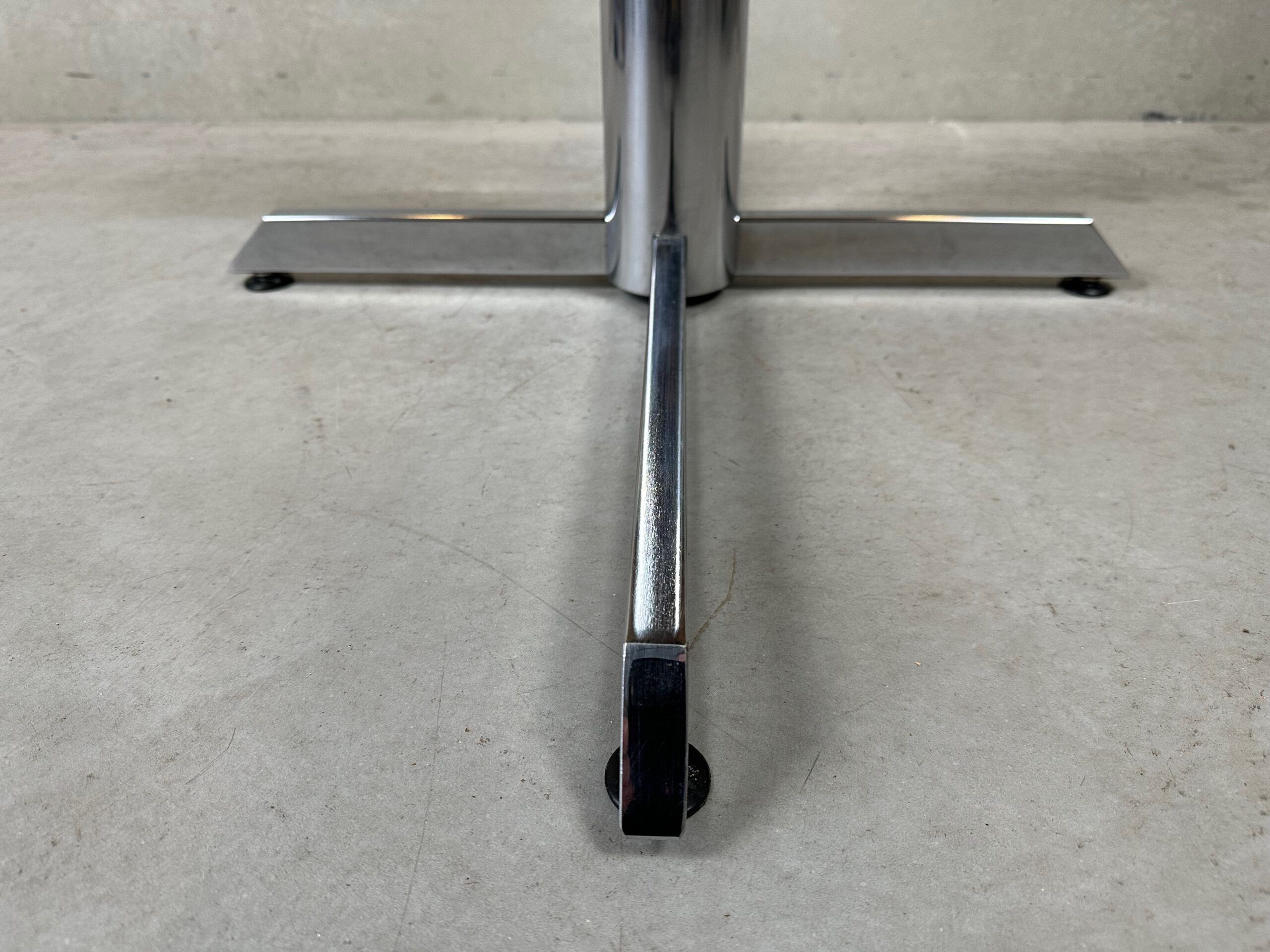Table vintage en formica et chrome