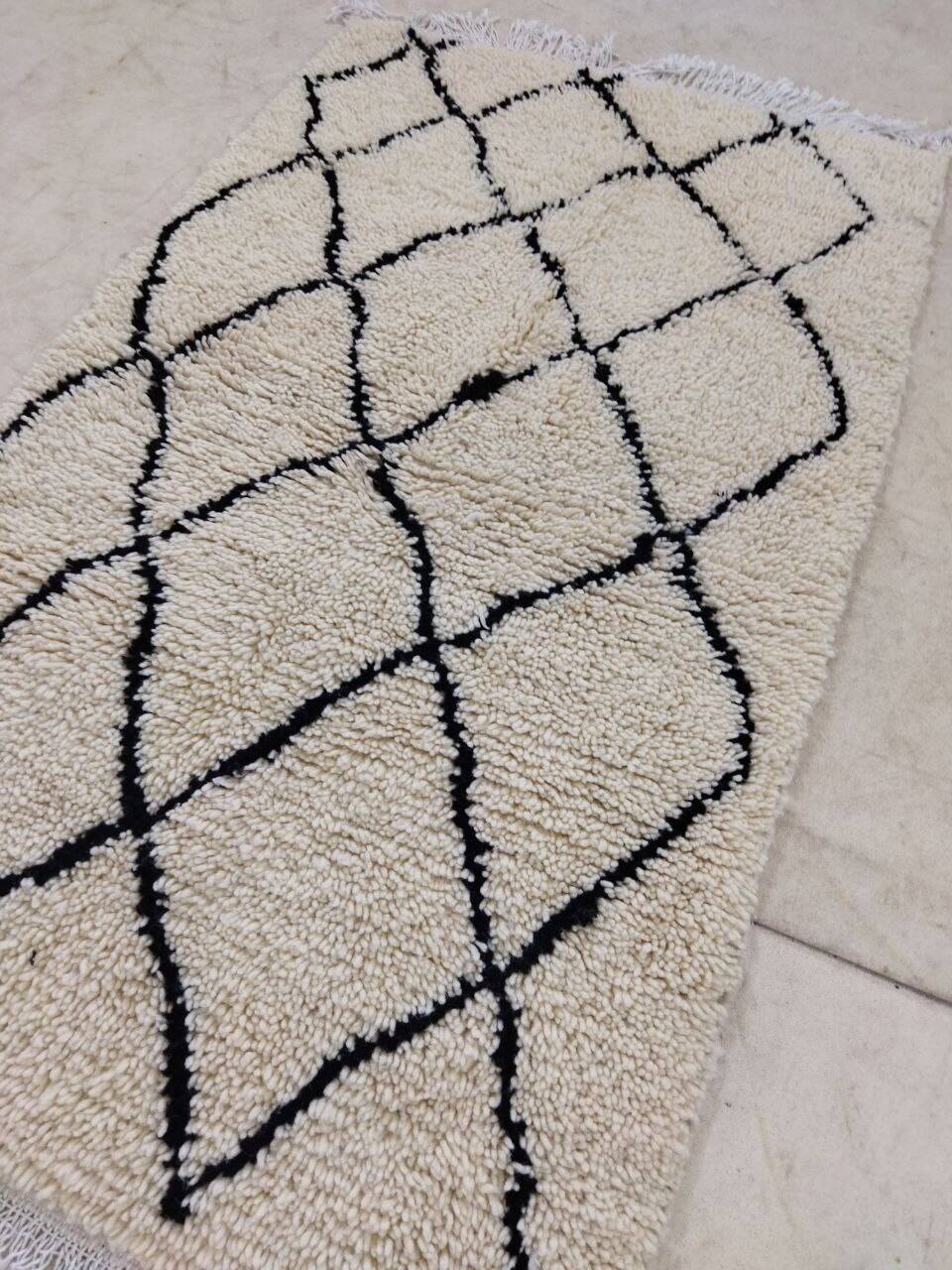Handmade Moroccan Berber rug 152 X 91 CM