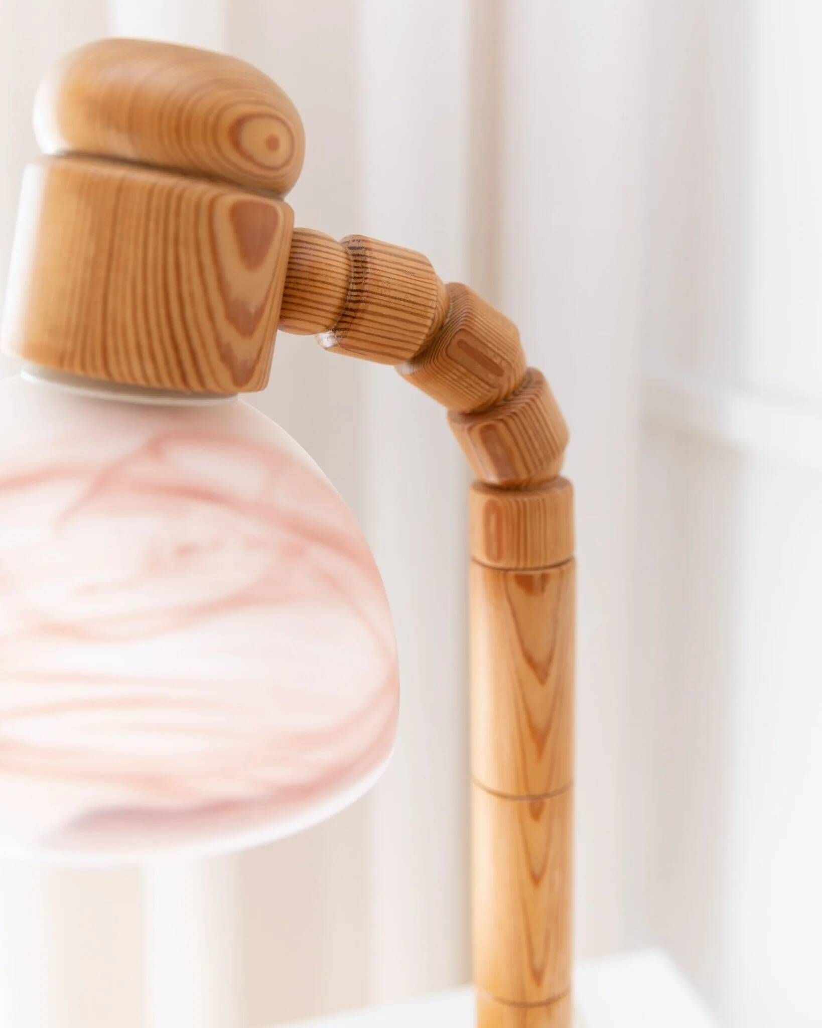 Solbackens Svarveri Pine Wood Table Lamp with Pink Ice Glass Shade – Mid Century 1960s