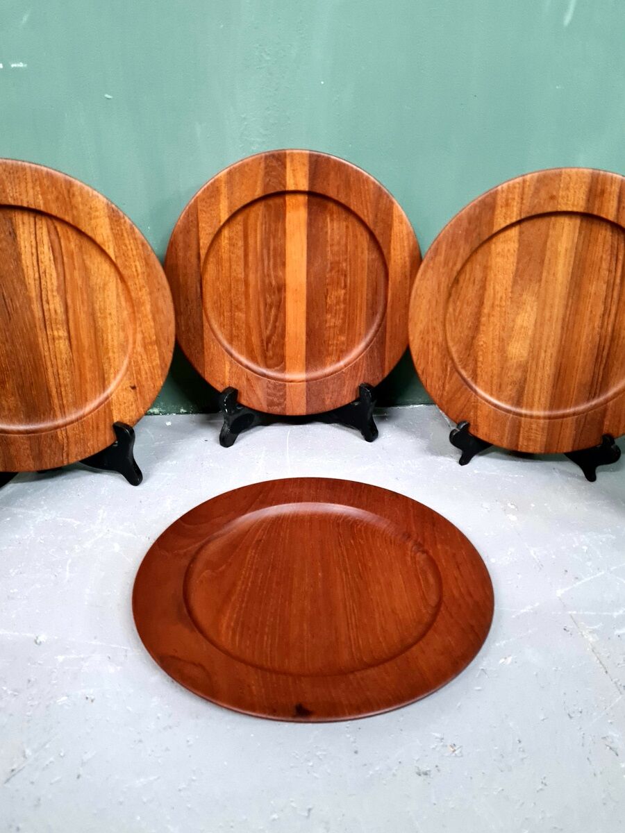 6 teak plates