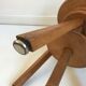 Tabouret d'atelier tripode ancien