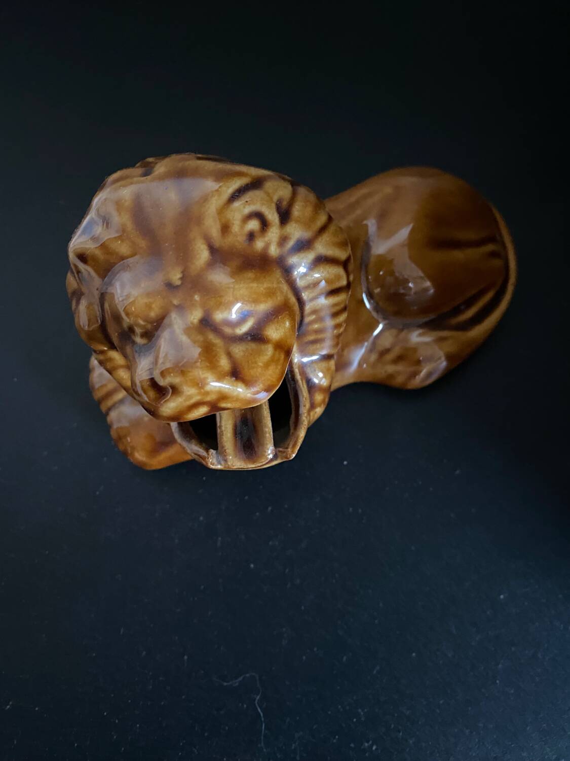 Cendrier céramique lion