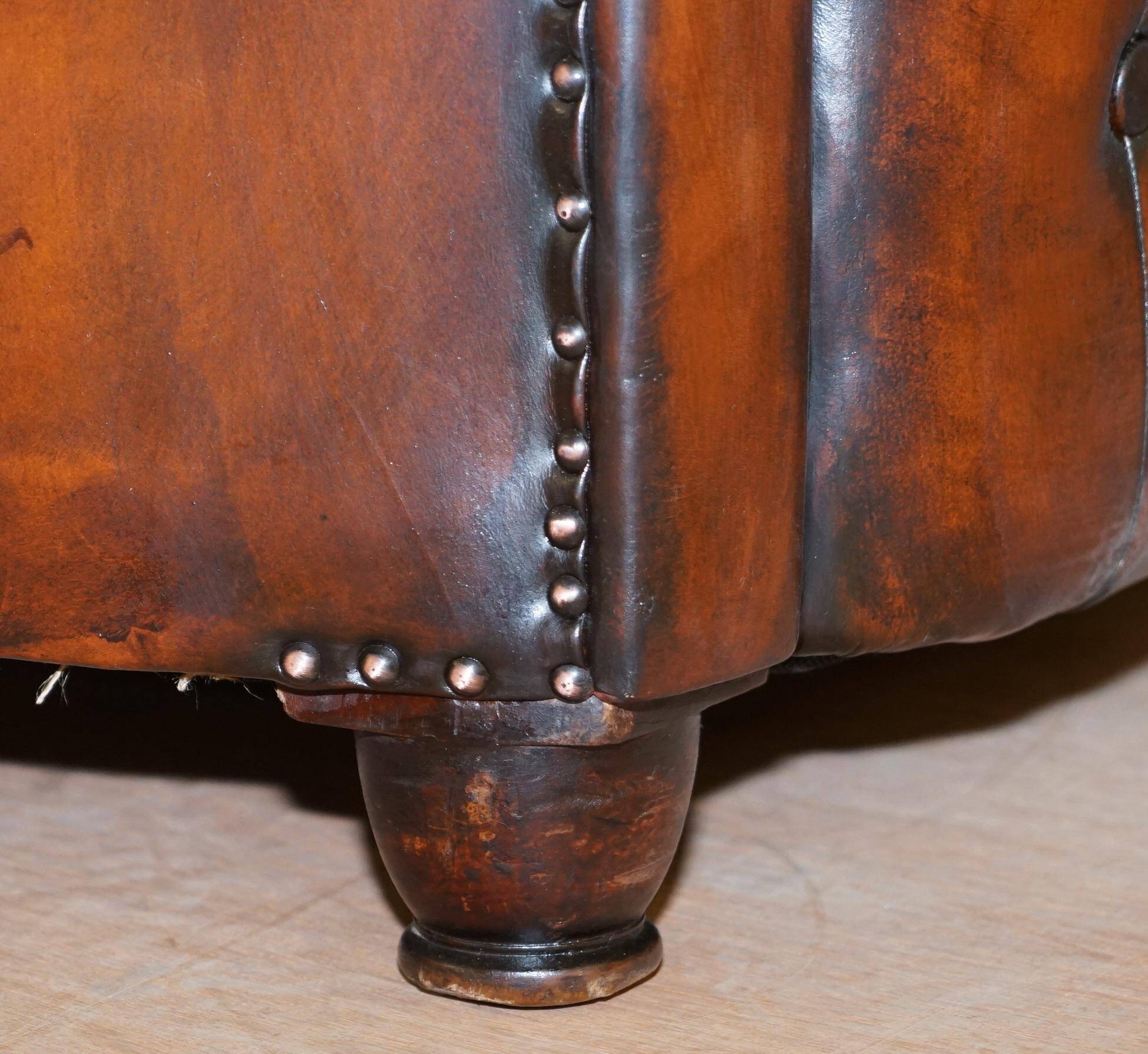 Chesterfield Regency Serpentine Sofa in Hand-Dyed Leather