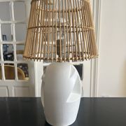 Lampe vintage en céramique ajourée