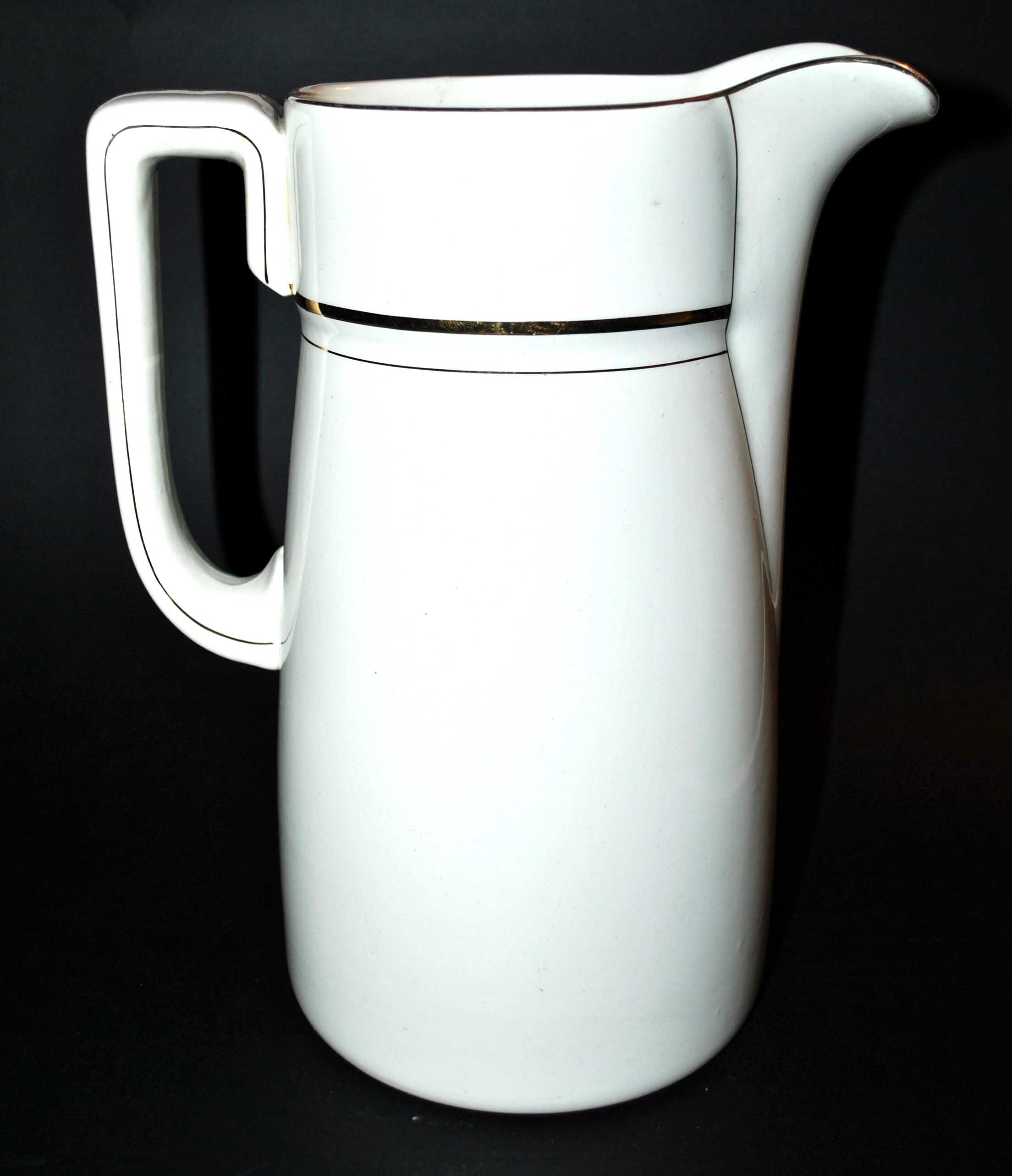 Large pitcher in earthenware from Villeroy & Boch - Old carafe water broc Mettlach 1940