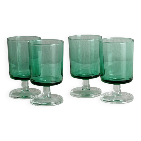 4 verres à liqueur en verre vert translucide