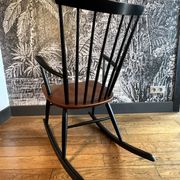 Fauteuil Rocking chair Roland Rainer scandinave