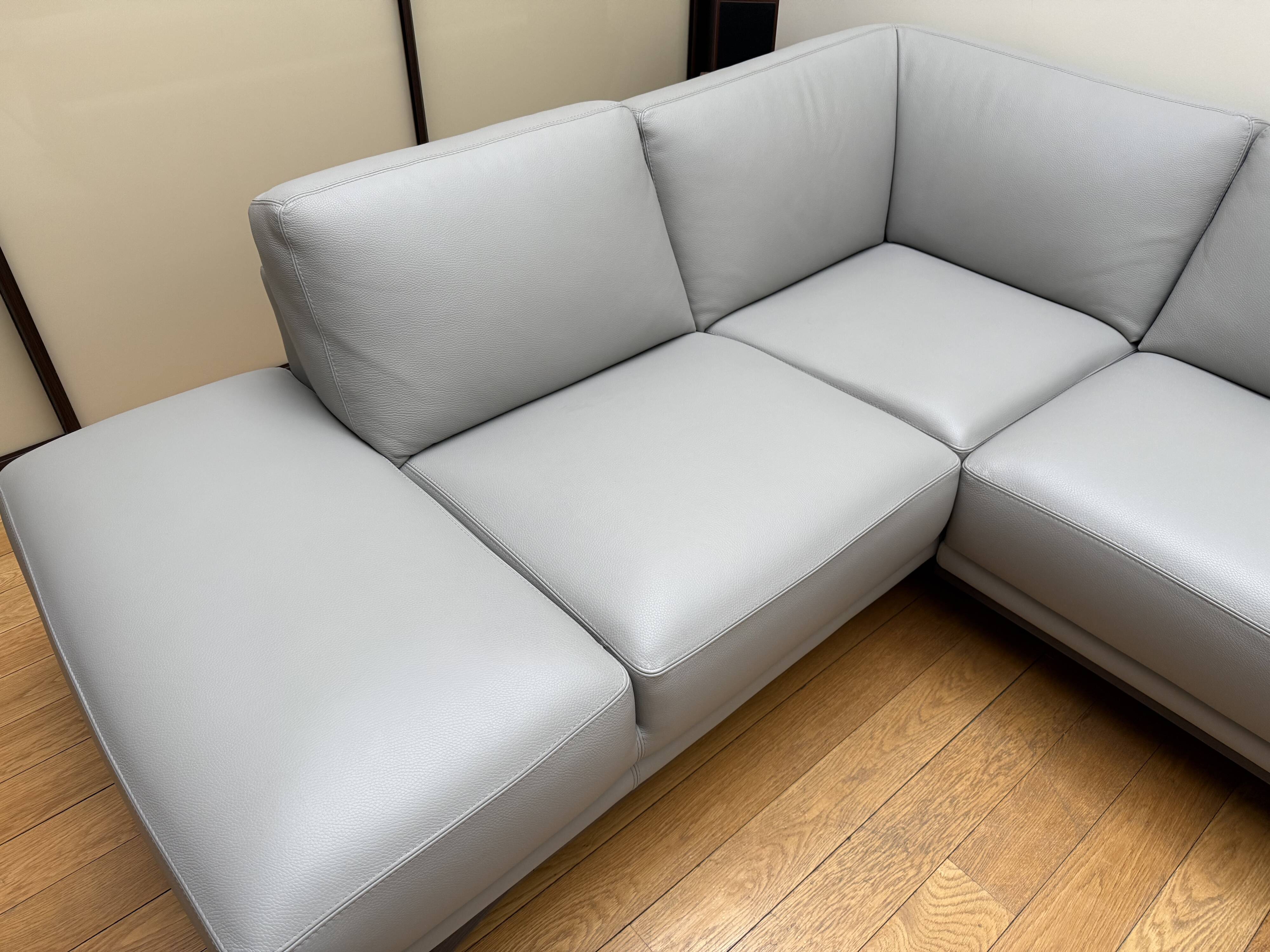 Roche bobois evidence corner sofa medium grey and 3 poufs