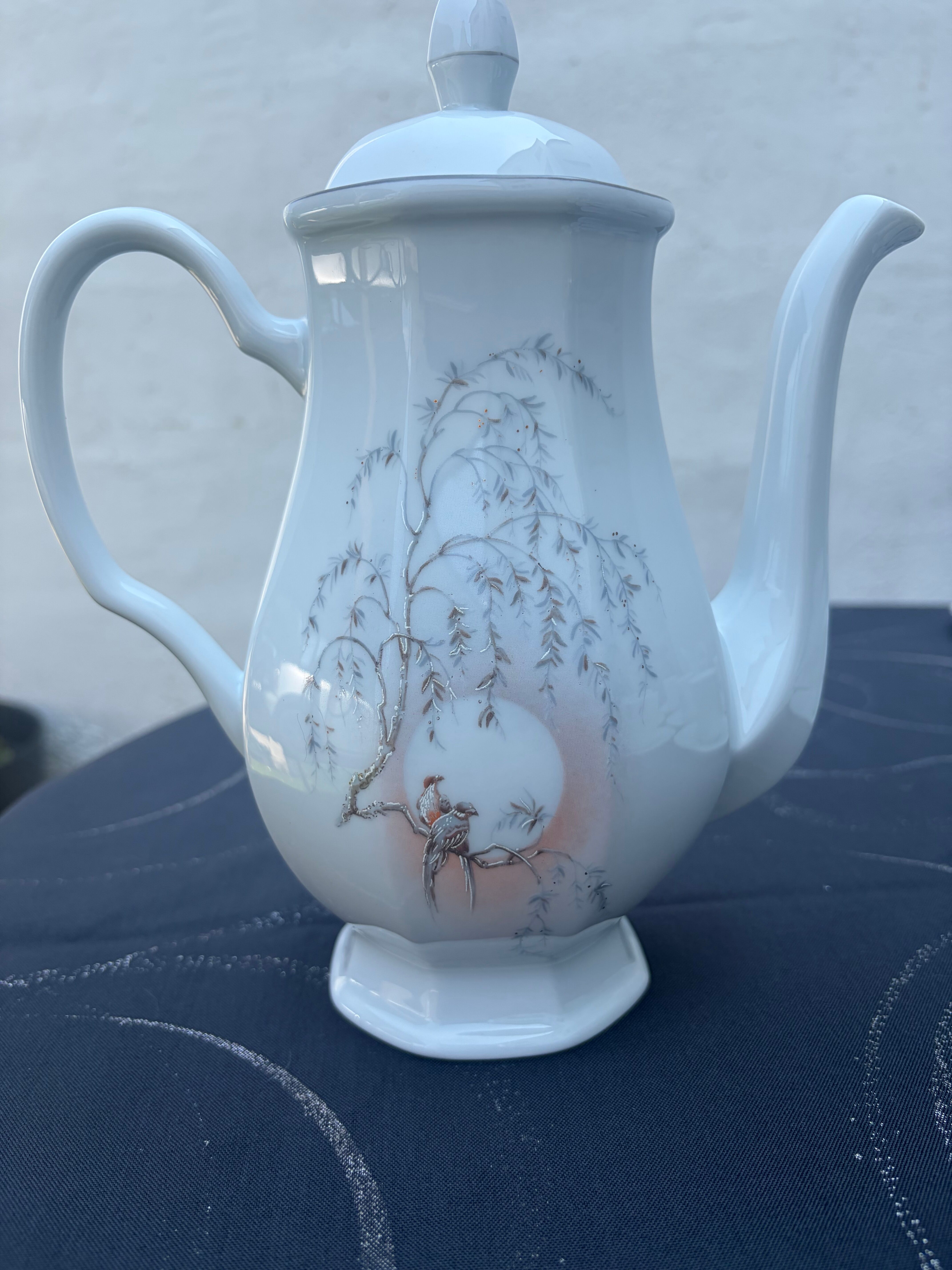 Sologne porcelain coffee pot