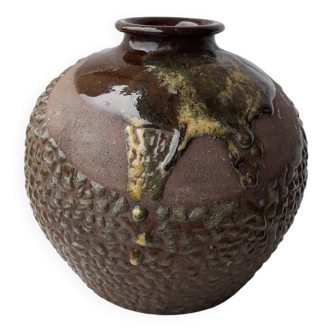Ceramic vase