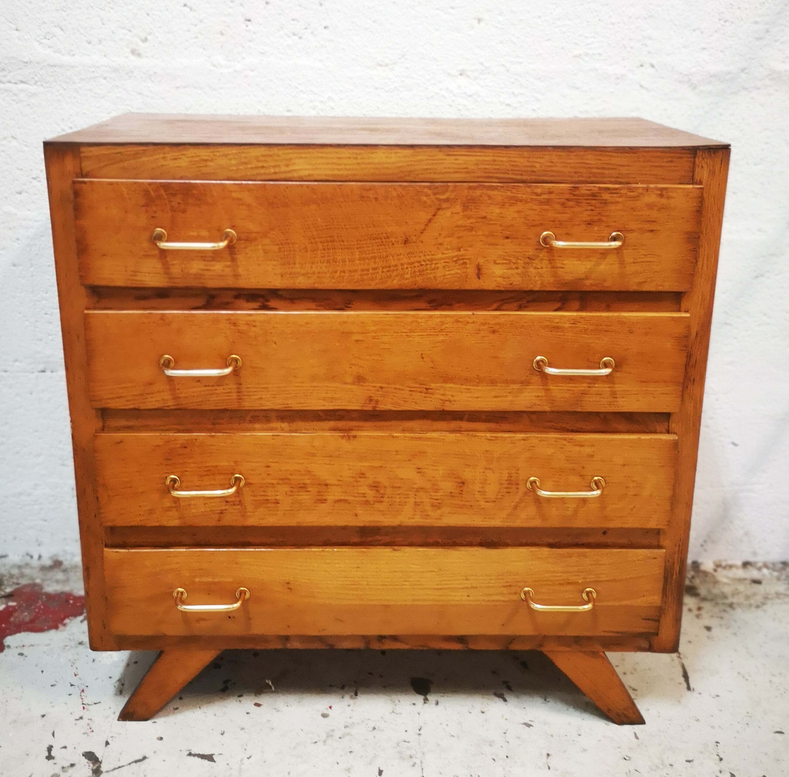 Vintage chest of drawers 4 drawers