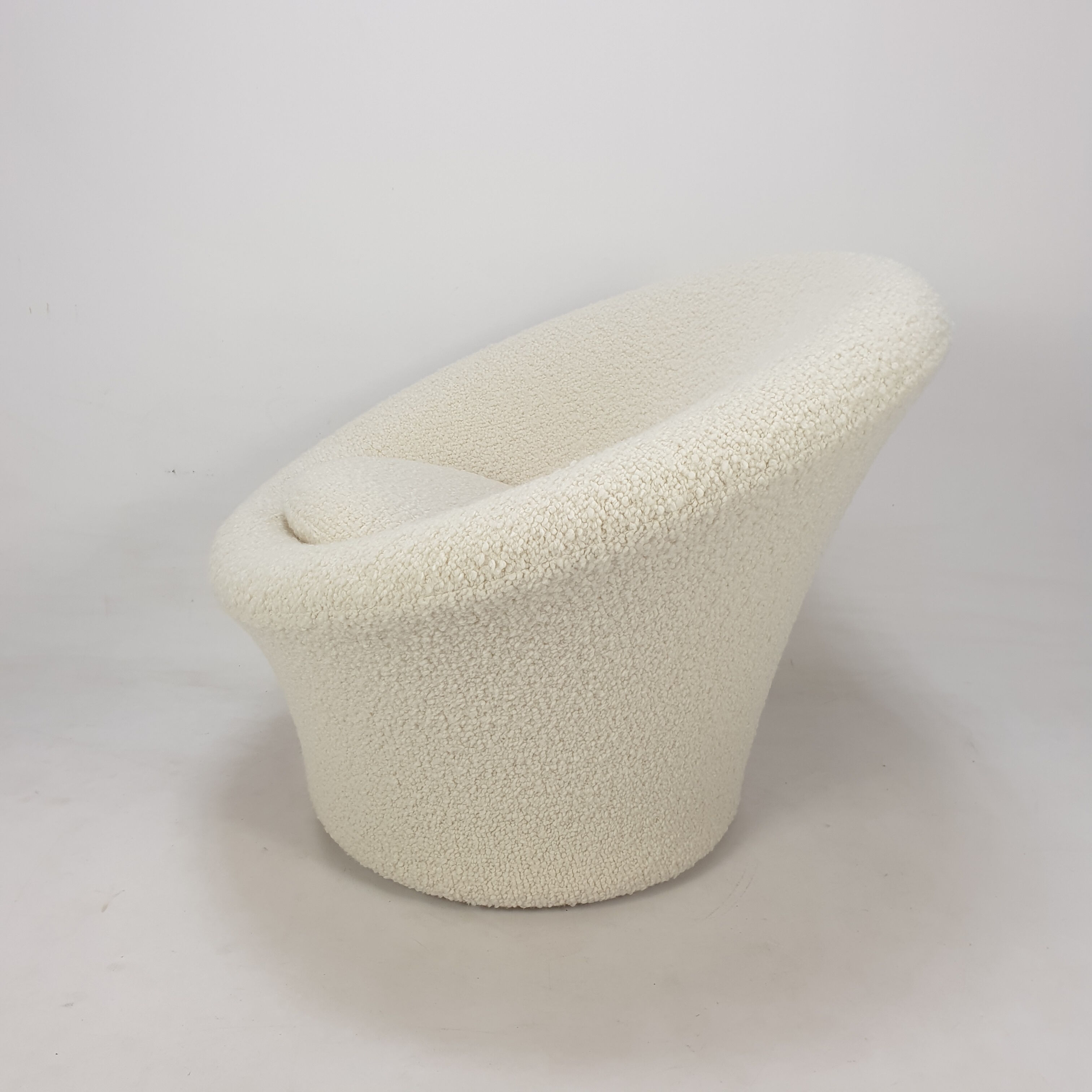 Set of 2 Mushroom armchairs by Pierre Paulin for Artifort