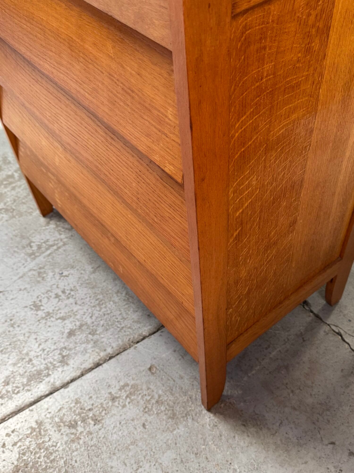 Scandinavian chest of drawers