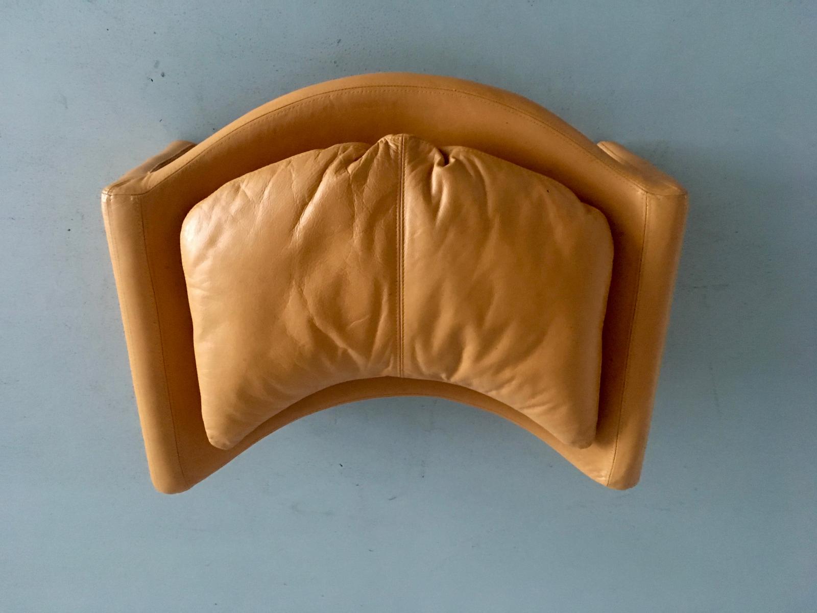 Set of 2 chairs P60 with ottoman by Vittorio Introini for Saporiti 1960