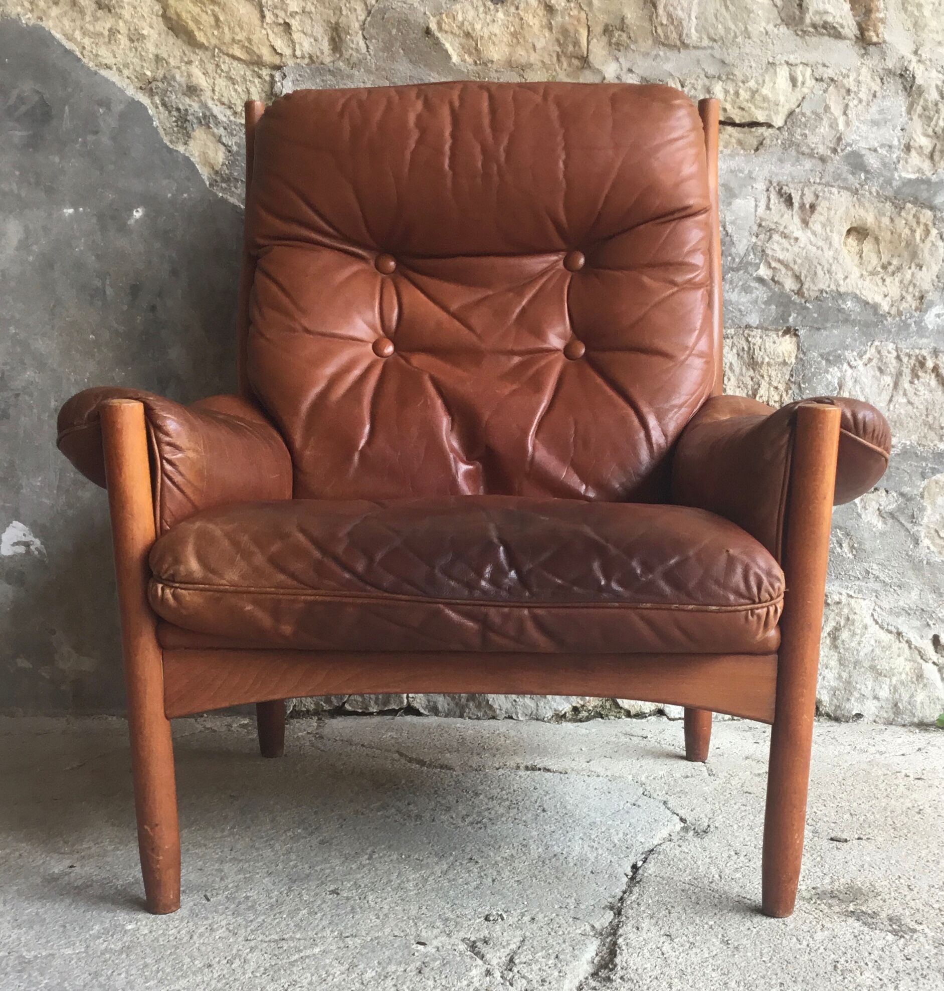 Scandinavian armchair in teak and leather - 1960