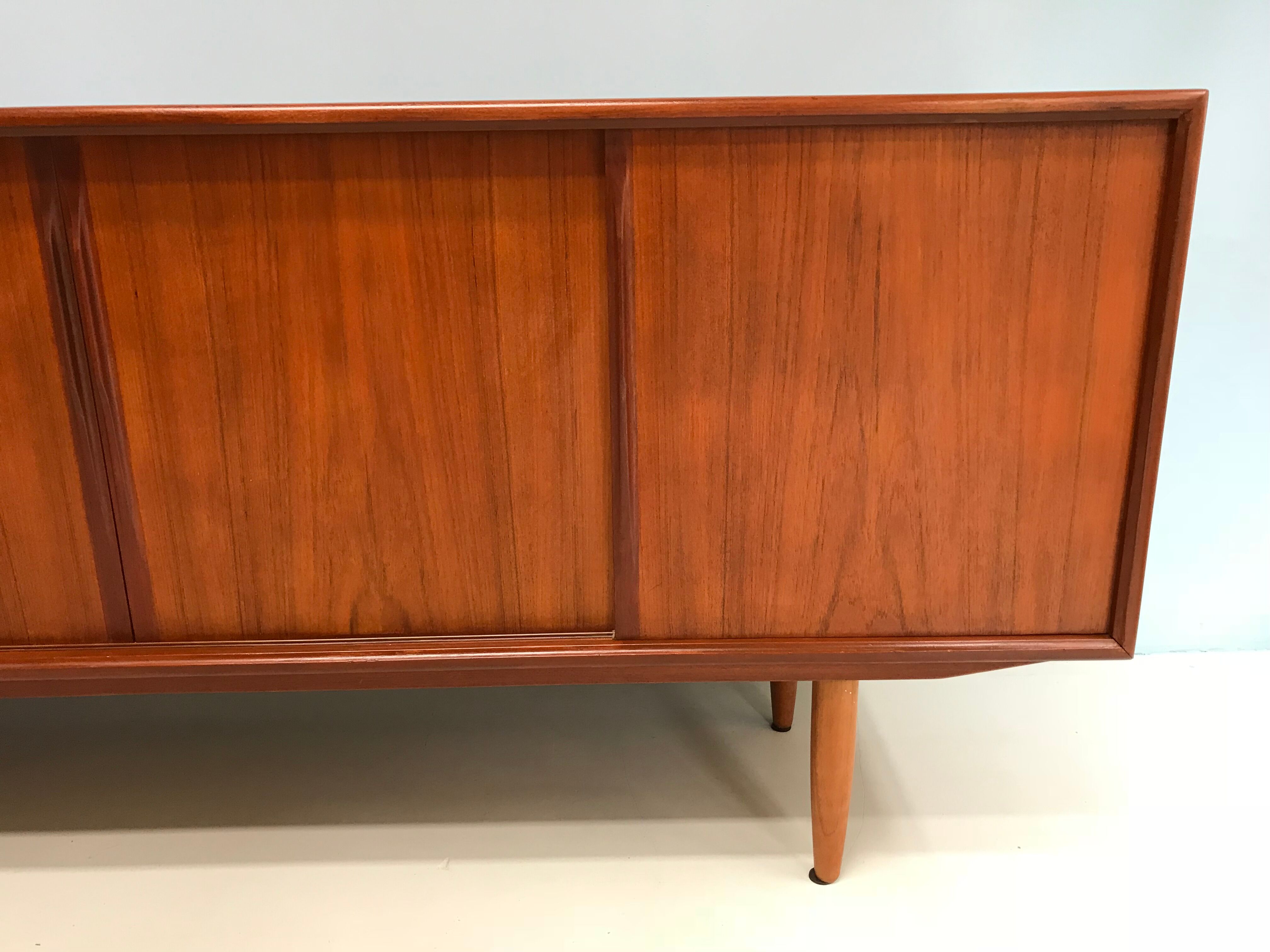 Teak sideboard Gunni Omann