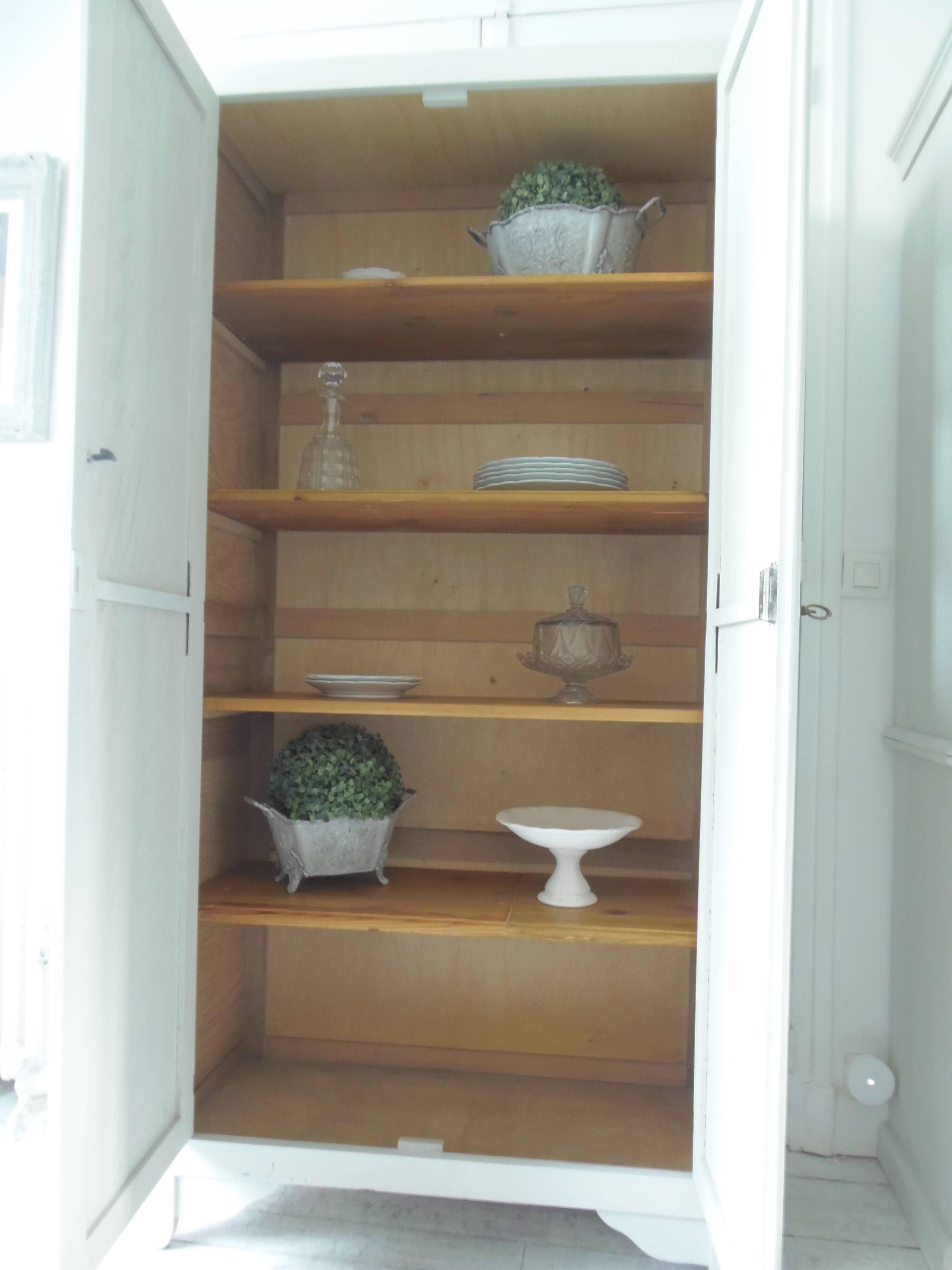 Vintage Parisian wardrobe re-enchanted in pearl gray.