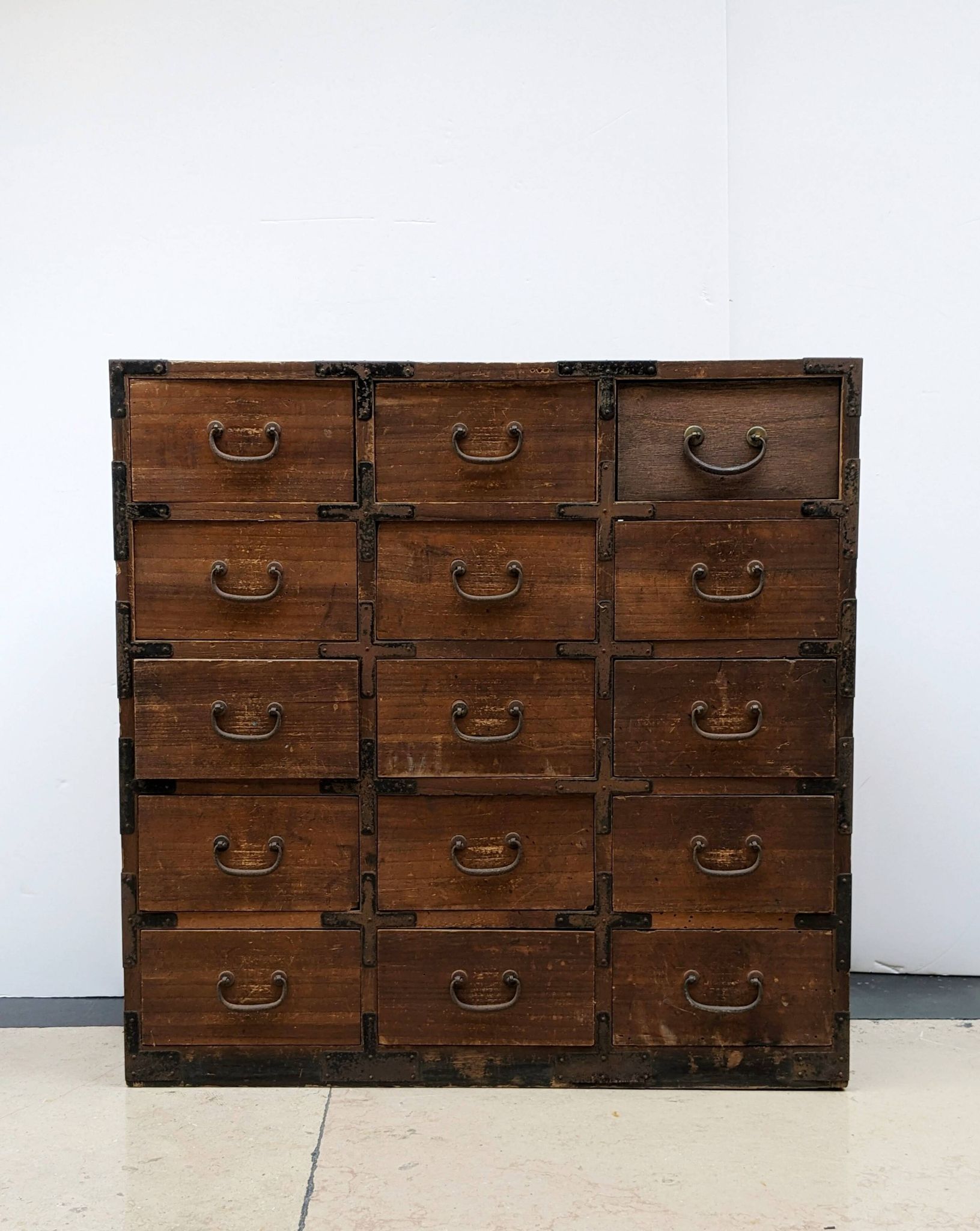 Professional furniture Japan 19th century