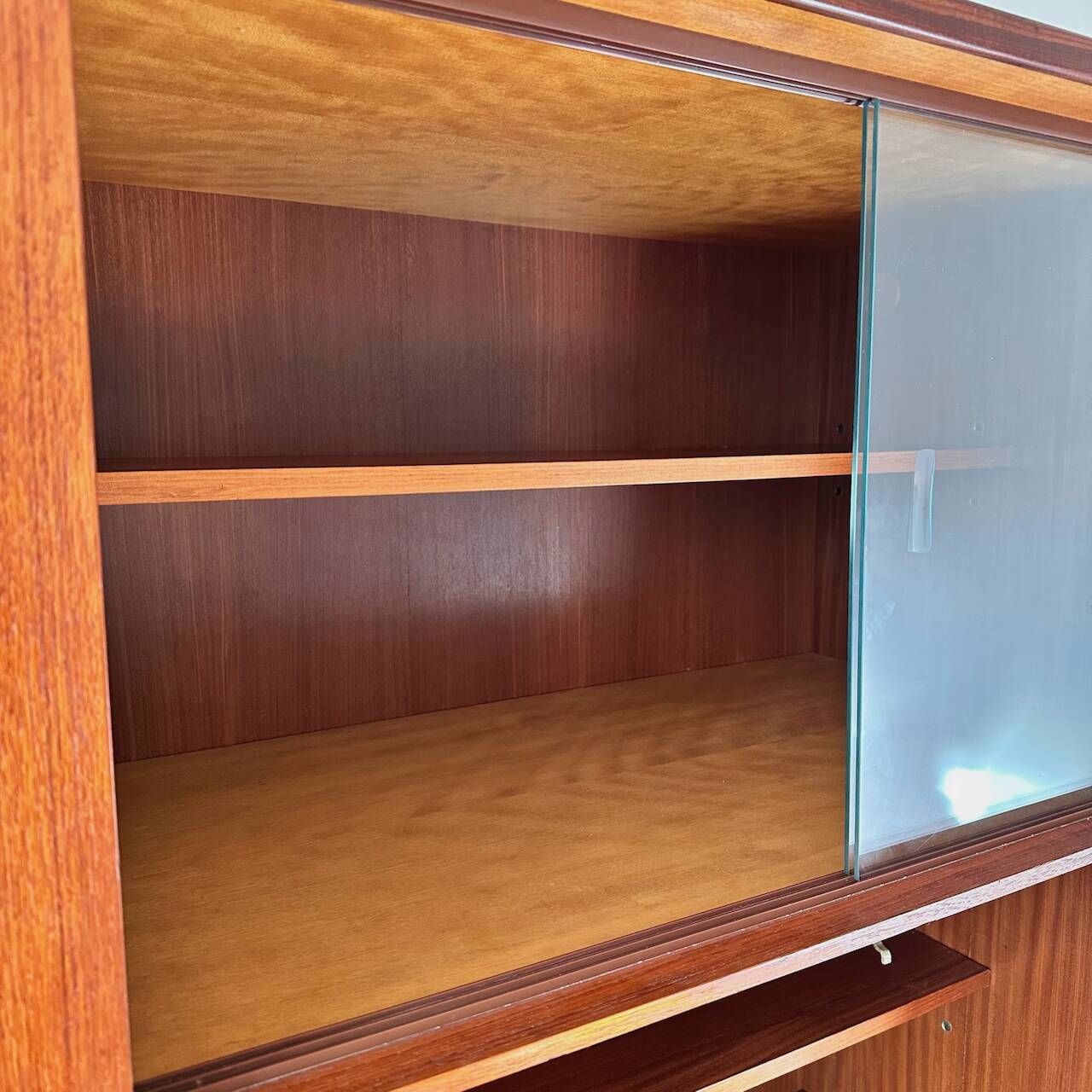 Armoire en teck scandinave