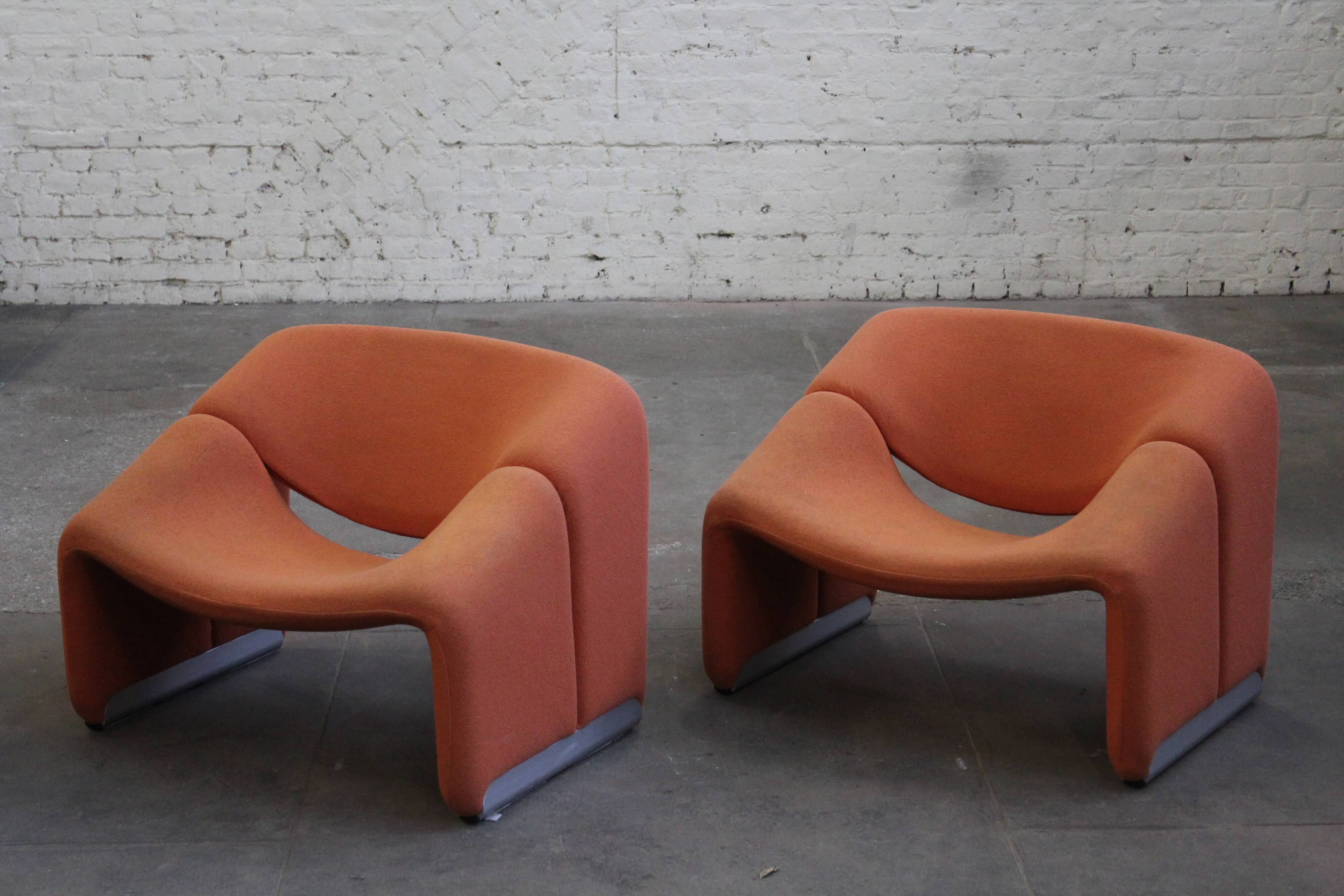 Pair of armchairs Groovy of Pierre Paulin