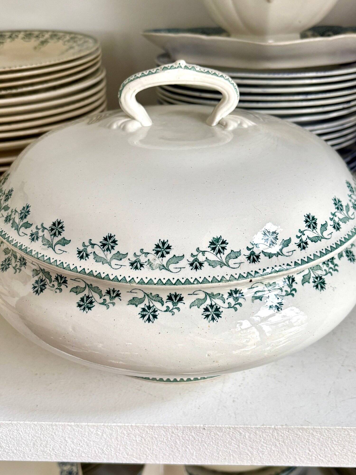 Moulin des Loups ironstone soup tureen, "Georgette" service