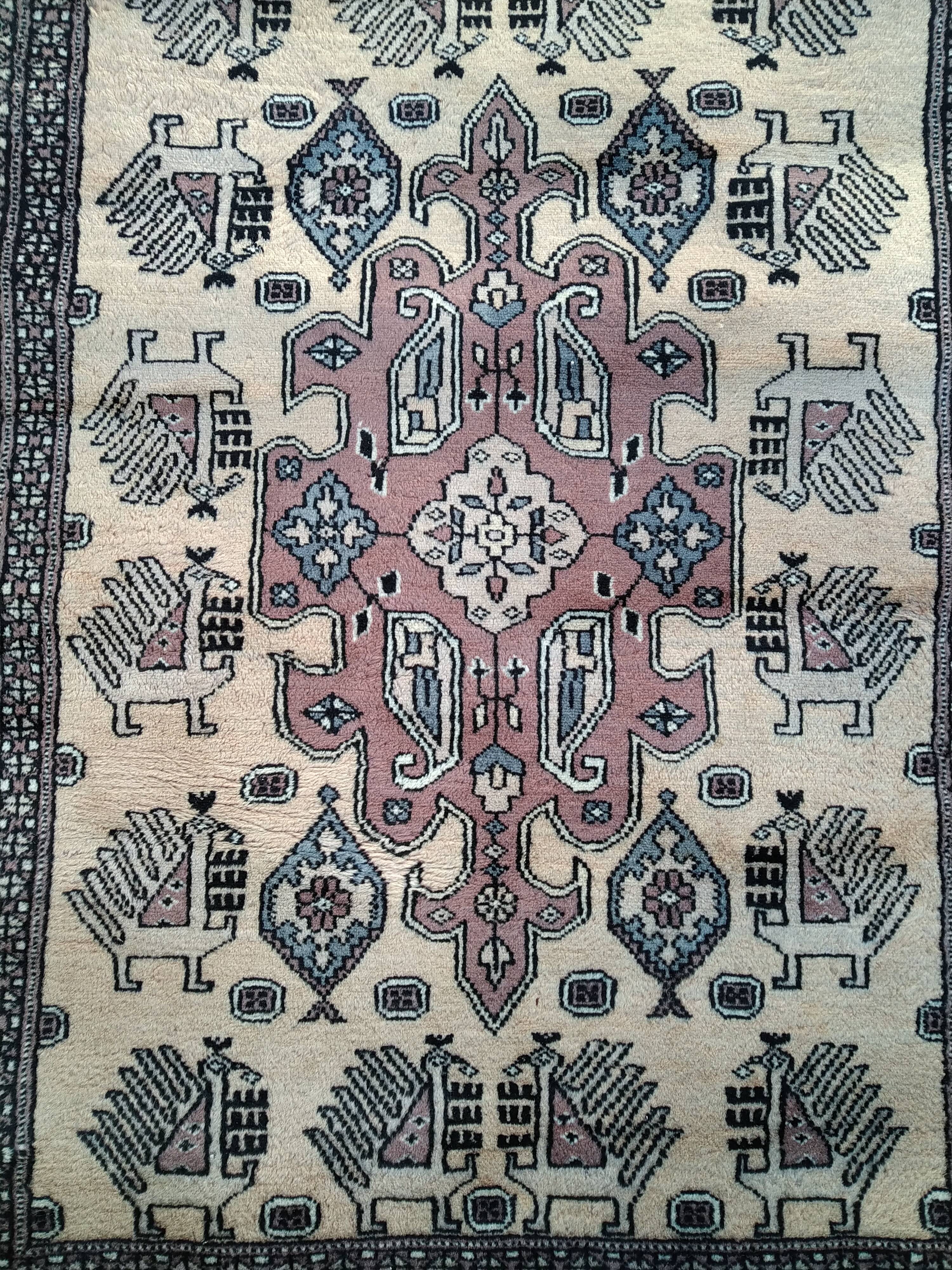 Oriental carpet 127x200cm