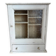 Armoire à pharmacie dans sa patine