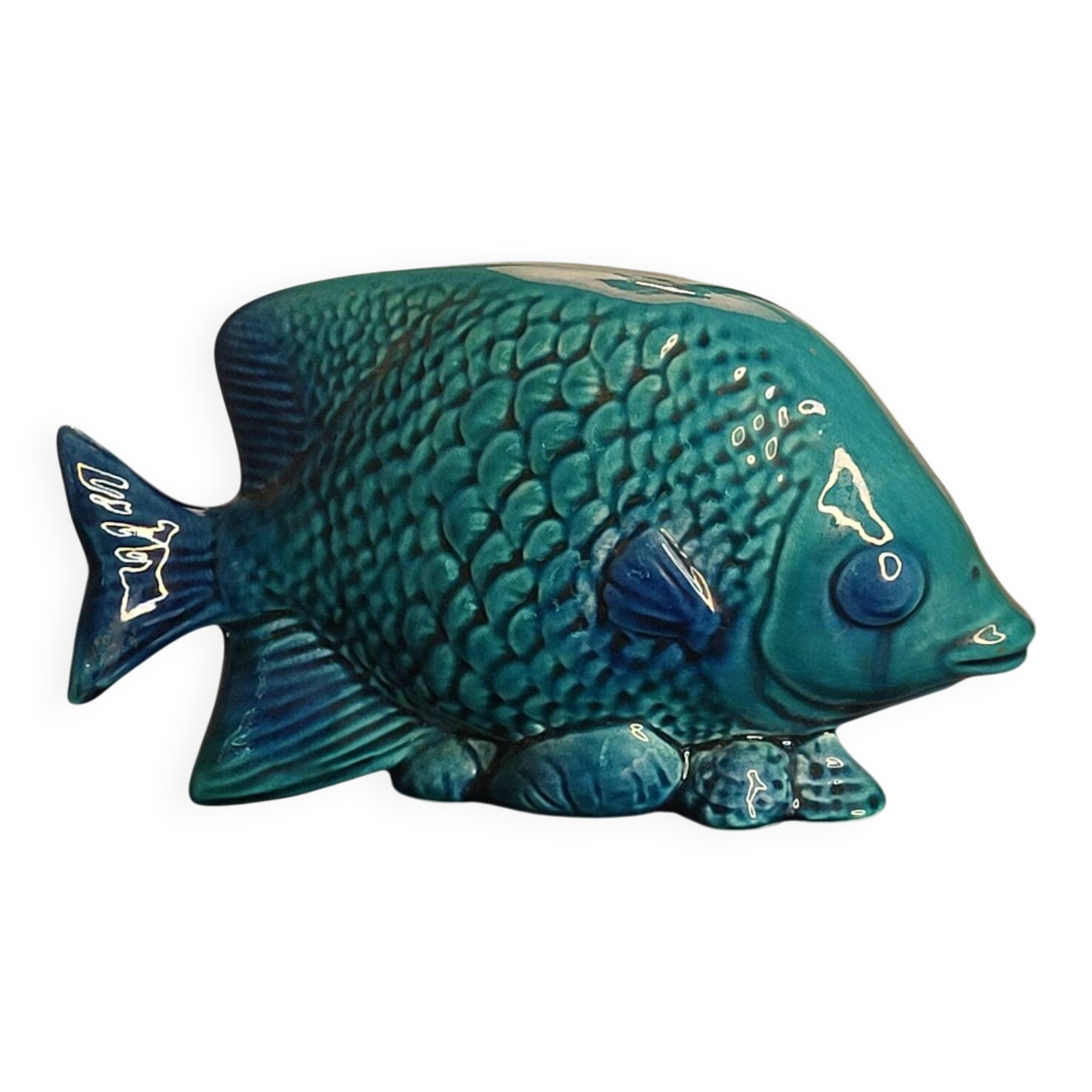 Fish statuette