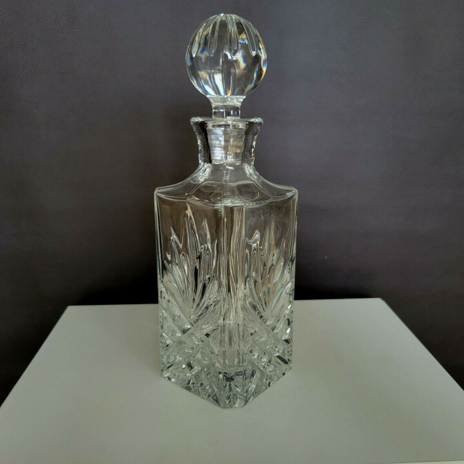 Whisky decanter square bottle in molded crystal