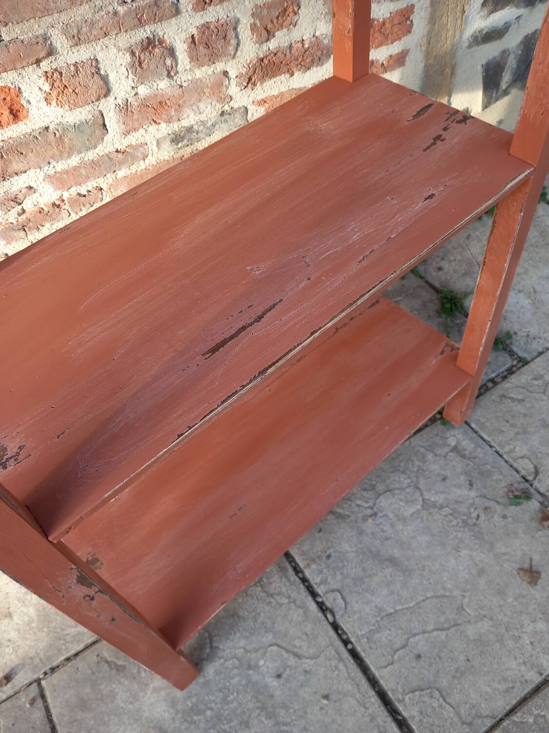 Old furniture/shelf on legs