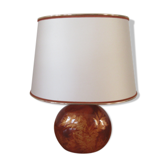 Lamp to lay The Dolphin's bitten foot