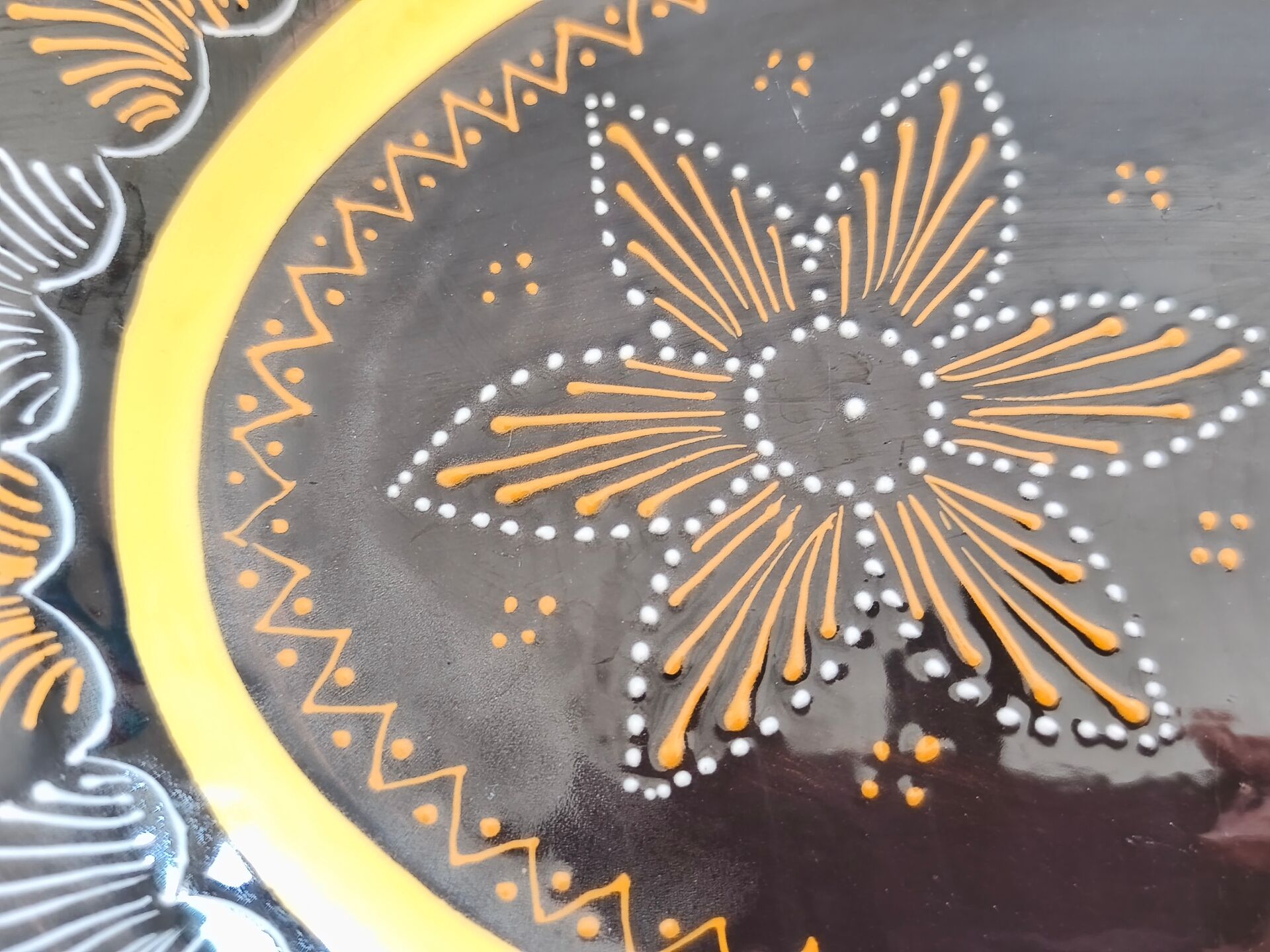 Henriot Quimper oval plate
