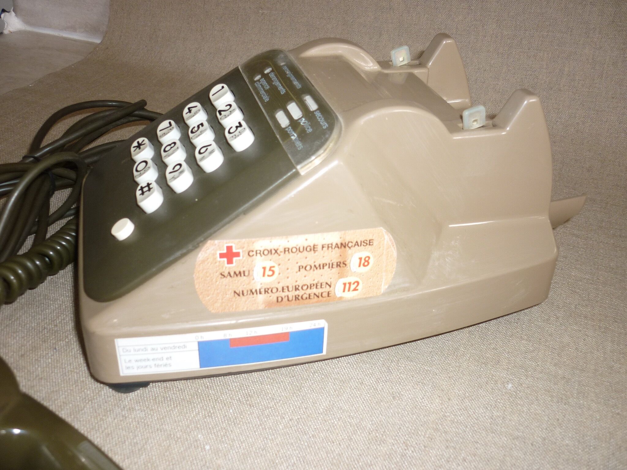 1980s key telephone