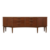 Buffet en noyer, design danois, années 1960, production : Danemark
